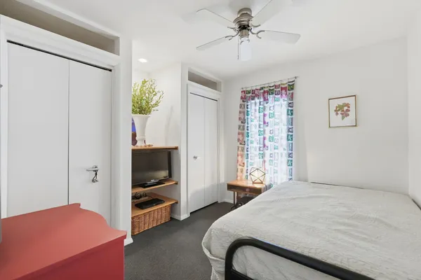 $449,900 | 4665 South 895th Street East, Wolcottville, IN 46795