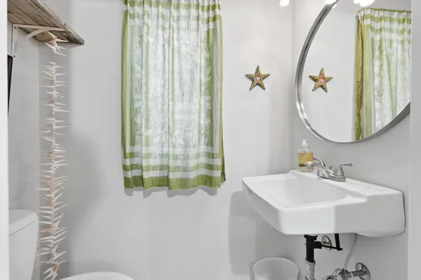 $449,900 | 4665 South 895th Street East, Wolcottville, IN 46795