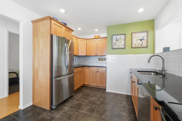 $449,900 | 4665 South 895th Street East, Wolcottville, IN 46795