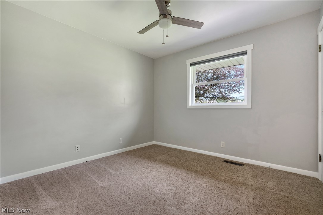 300 Homeworth Road Alliance, OH 44601 - Photo 14 of 41