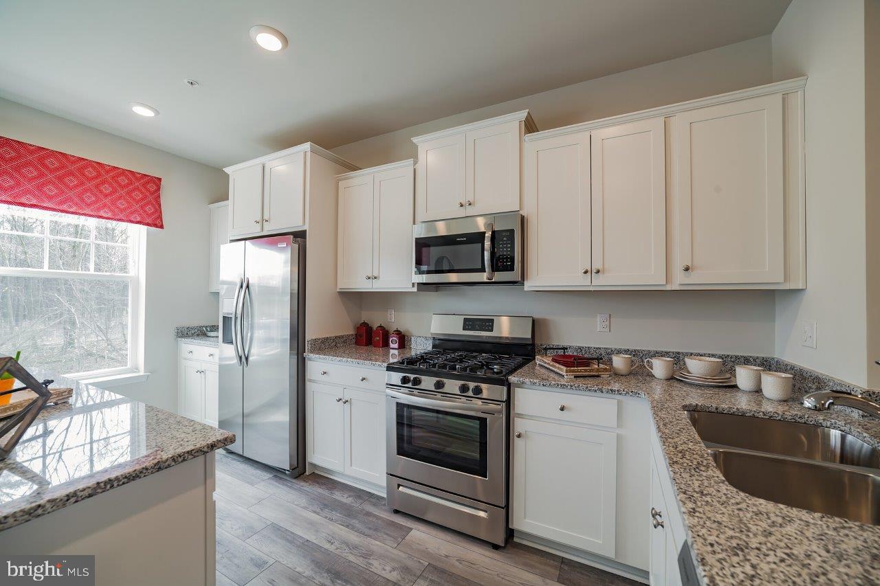7916 Patterson Way Hanover, MD 21076 - Photo 8 of 30