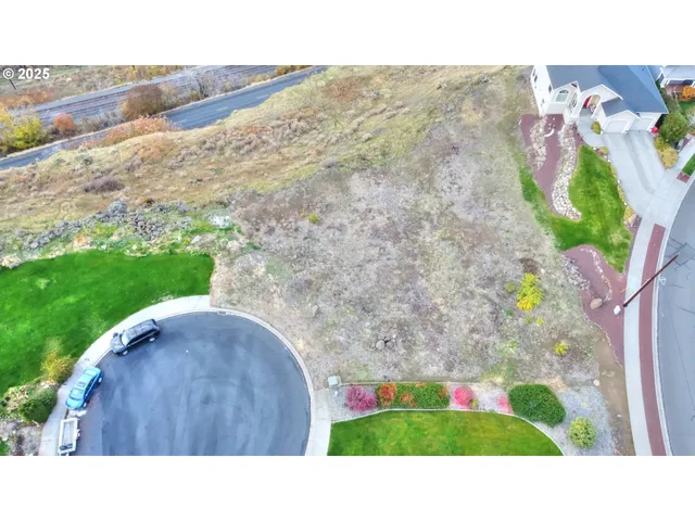 $240,000 | 512 East Knoll Court, The Dalles, OR 97058