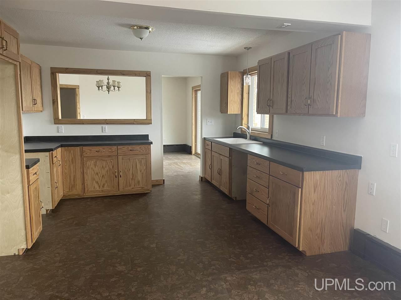 1200 John S Road Wakefield, MI 49968 - Photo 2 of 39 Gallery Image 2
