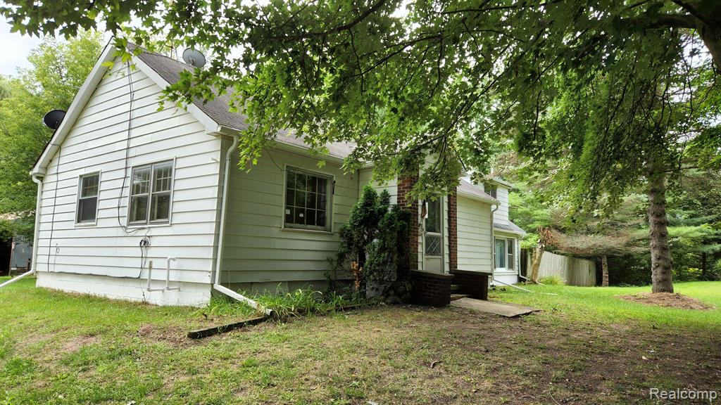 3334 East Dean Road Howell, MI 48855 - Photo 5 of 5