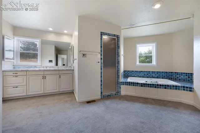 a view of a storage & utility room