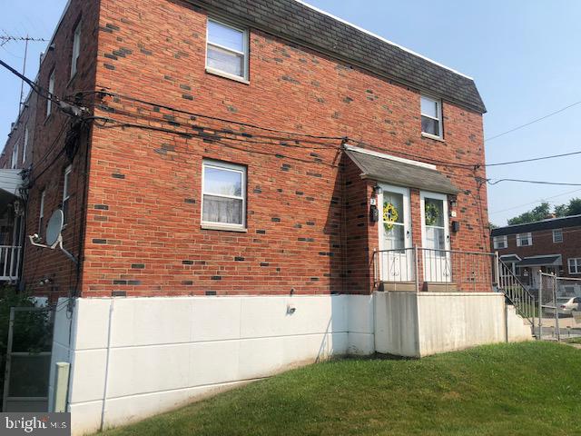 12529 Fedor Road Philadelphia, PA 19154 - Photo 2 of 24 Side