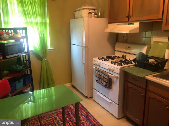 12529 Fedor Road Philadelphia, PA 19154 - Photo 16 of 24 2nd Flr Kitchen
