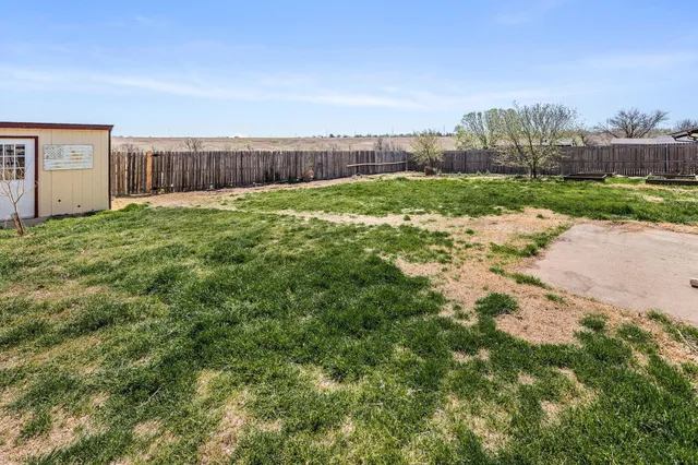 $169,900 | 1704 North Holly Lane, Pampa, TX 79065