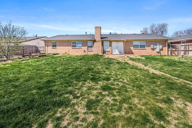 $169,900 | 1704 North Holly Lane, Pampa, TX 79065