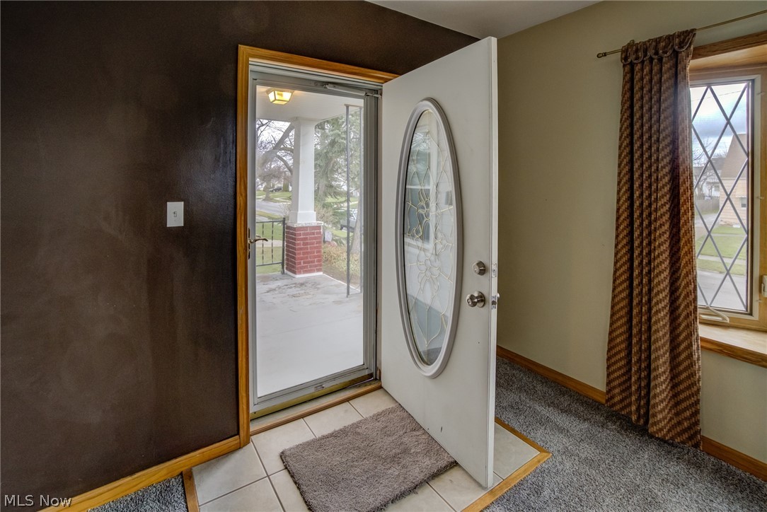 12920 Littleton Road Garfield Heights, OH 44125 - Photo 4 of 24