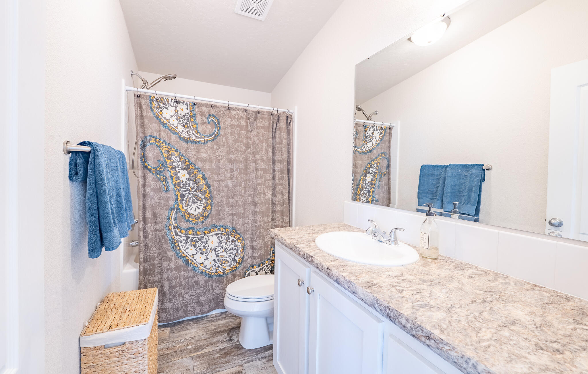 275 Cutoff Road Bellevue, ID 83313 - Photo 23 of 37 Bathroom