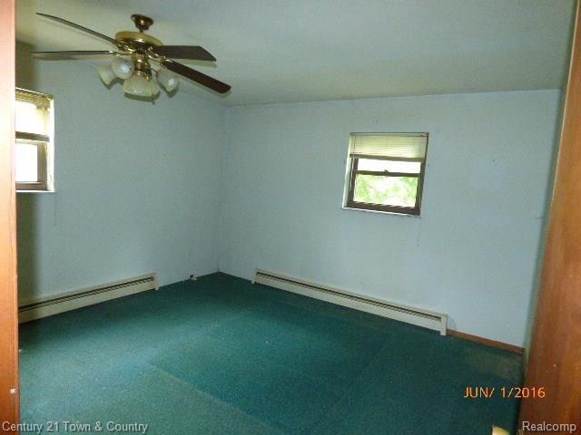 17291 Weber Road Holly, MI 48442 - Photo 8 of 17 P1020673.JPG