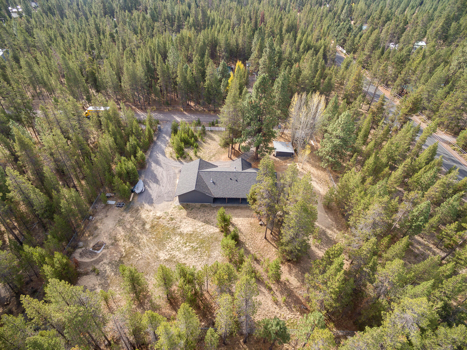 17032 Merced Road Bend, OR 97707 - Photo 25 of 36 26Overview full