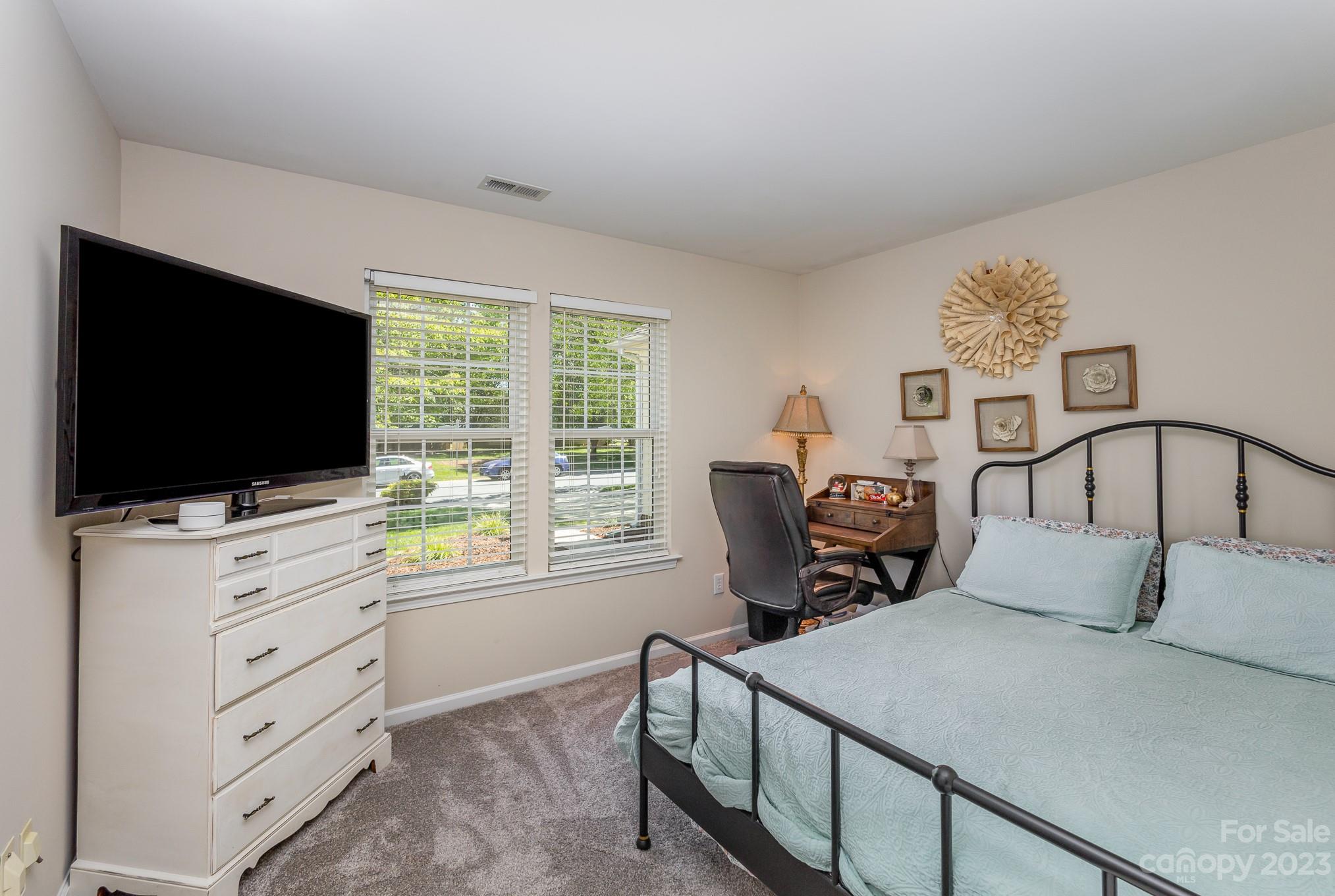 12309 Cardinal Point Road Charlotte, NC 28269 - Photo 18 of 28 Gallery Image 18