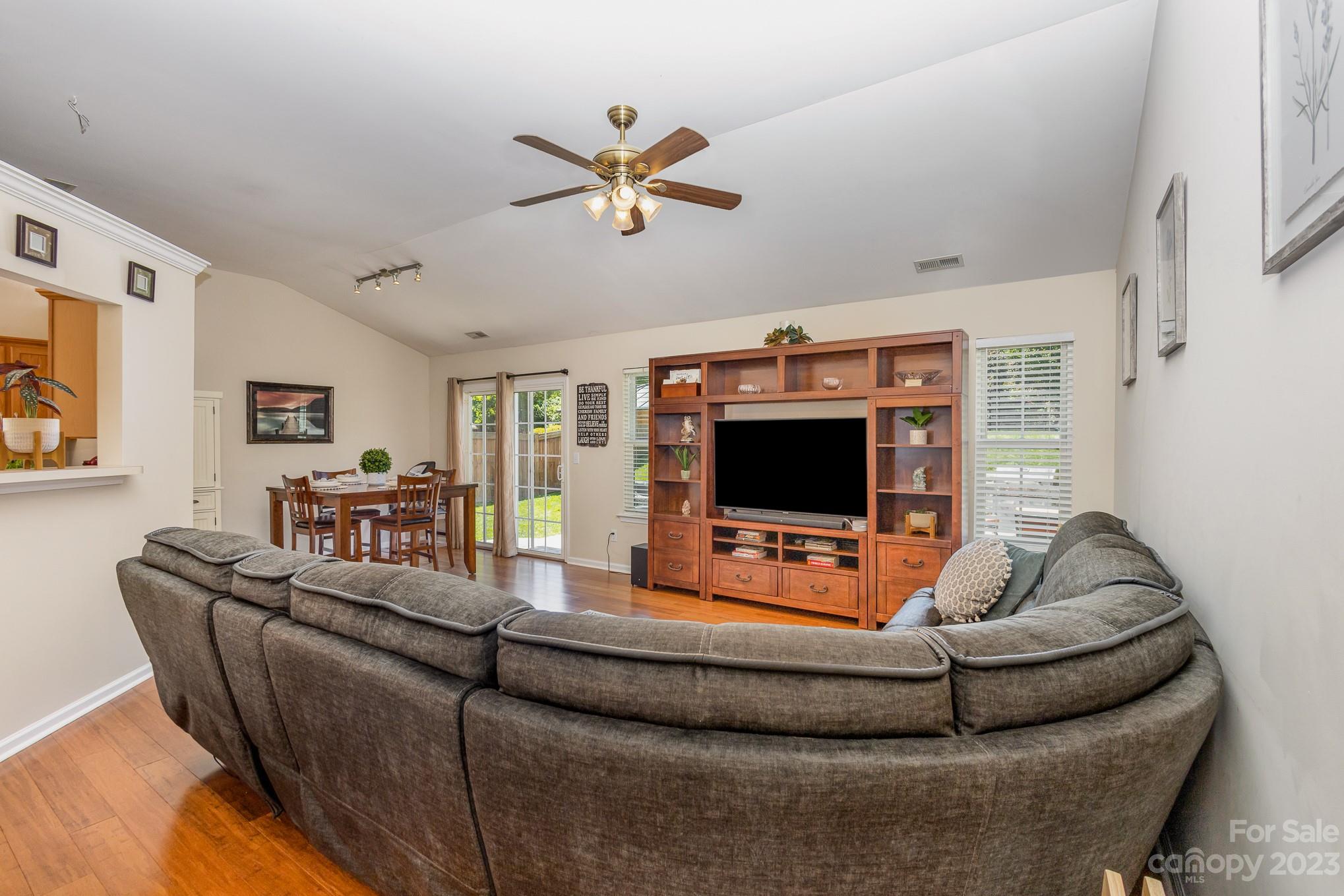 12309 Cardinal Point Road Charlotte, NC 28269 - Photo 8 of 28 Gallery Image 8