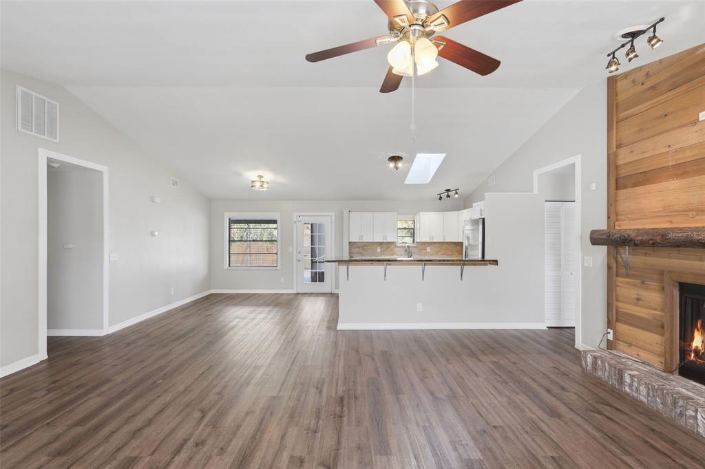 2009 Umbrella Tree Drive Edgewater, FL 32141 - Photo 18 of 40