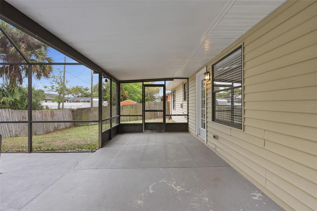 2009 Umbrella Tree Drive Edgewater, FL 32141 - Photo 33 of 40