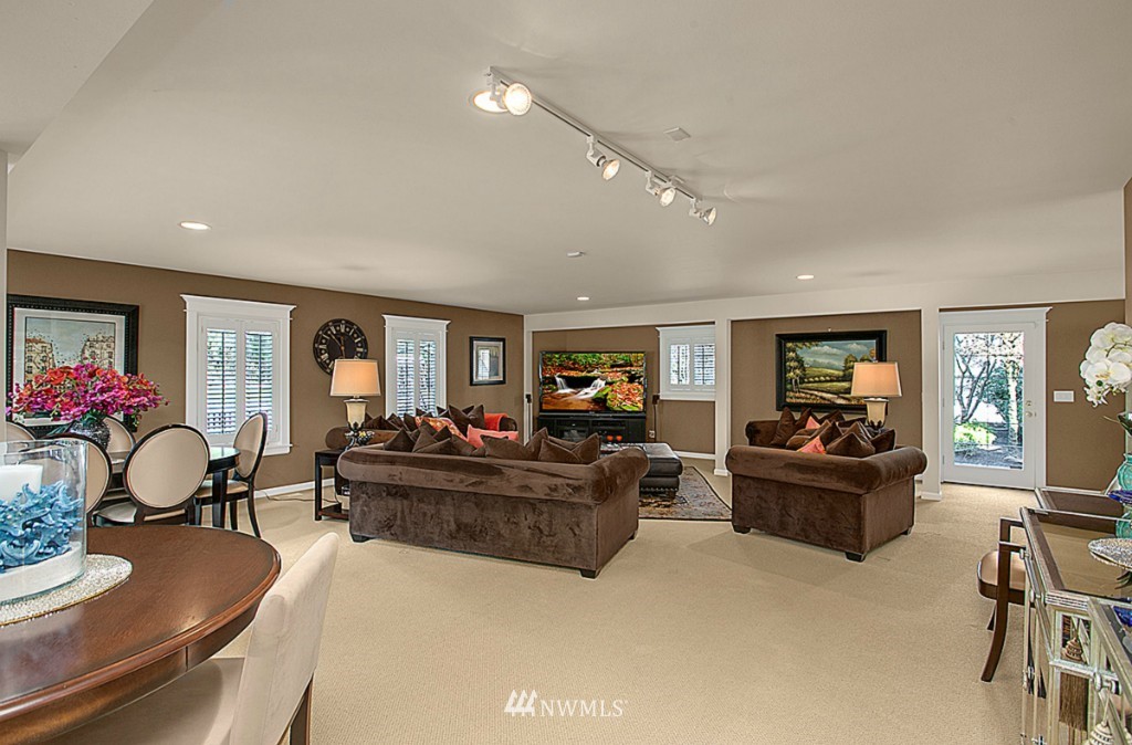 21221 47th Avenue Southeast Bothell, WA 98021 - Photo 15 of 25