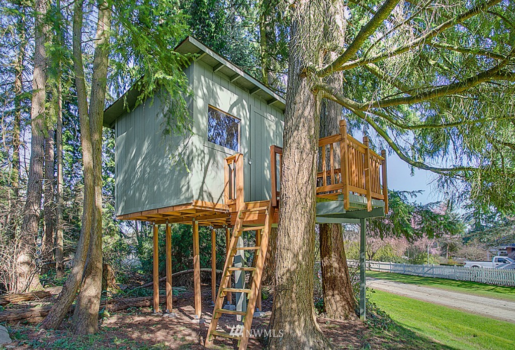 21221 47th Avenue Southeast Bothell, WA 98021 - Photo 22 of 25