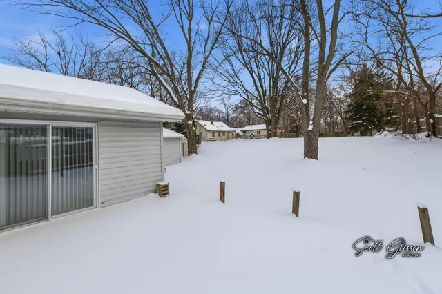 $319,000 | 1930 36th Street Southwest, Wyoming, MI 49519