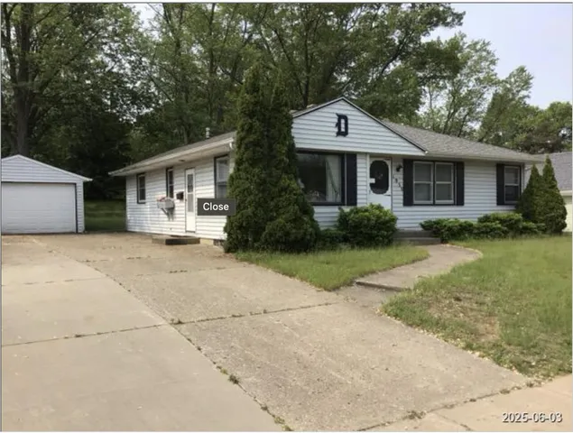 $319,000 | 1930 36th Street Southwest, Wyoming, MI 49519