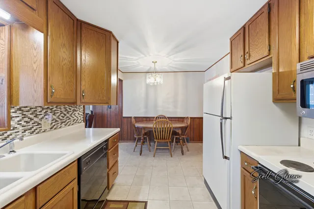 $319,000 | 1930 36th Street Southwest, Wyoming, MI 49519