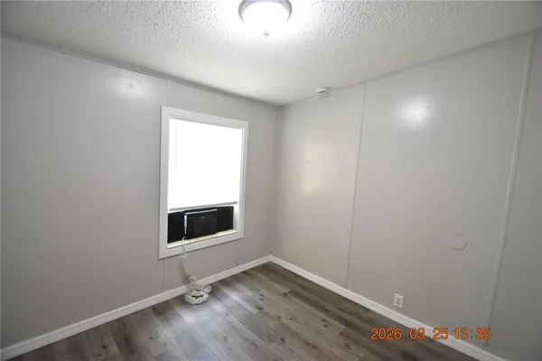 $1,725 | 7515 Symmes Road, Gibsonton, FL 33534