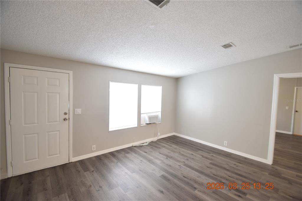 7515 Symmes Road Gibsonton, FL 33534 - Photo 3 of 43