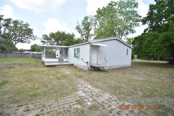 $1,725 | 7515 Symmes Road, Gibsonton, FL 33534