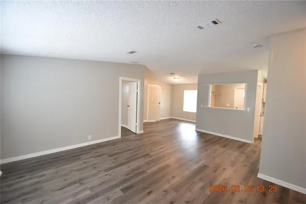 $1,725 | 7515 Symmes Road, Gibsonton, FL 33534