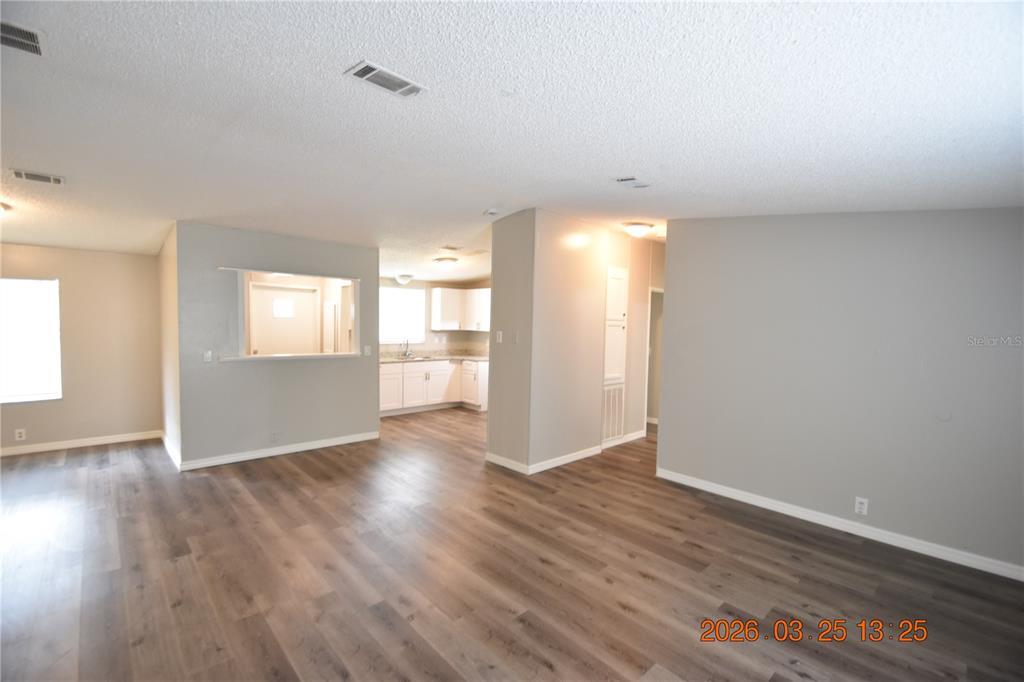 7515 Symmes Road Gibsonton, FL 33534 - Photo 5 of 43