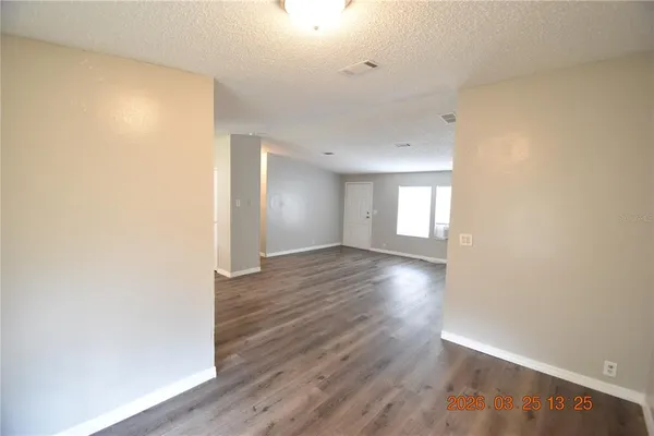 $1,725 | 7515 Symmes Road, Gibsonton, FL 33534