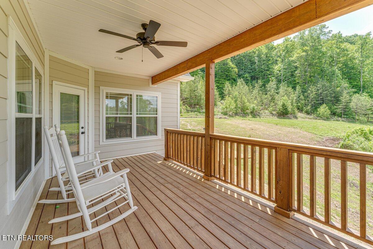 133 Black Oak Road Oak Ridge, TN 37830 - Photo 16 of 46 Deck A1