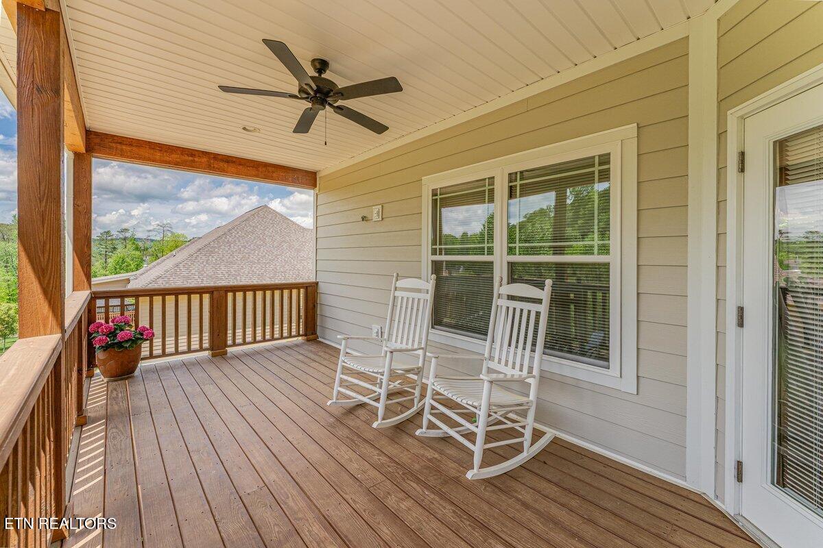 133 Black Oak Road Oak Ridge, TN 37830 - Photo 17 of 46 Deck A2