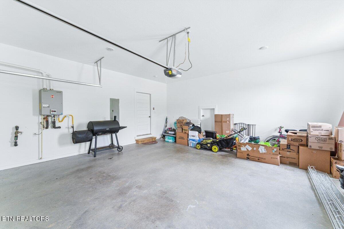 133 Black Oak Road Oak Ridge, TN 37830 - Photo 31 of 46 Garage A2
