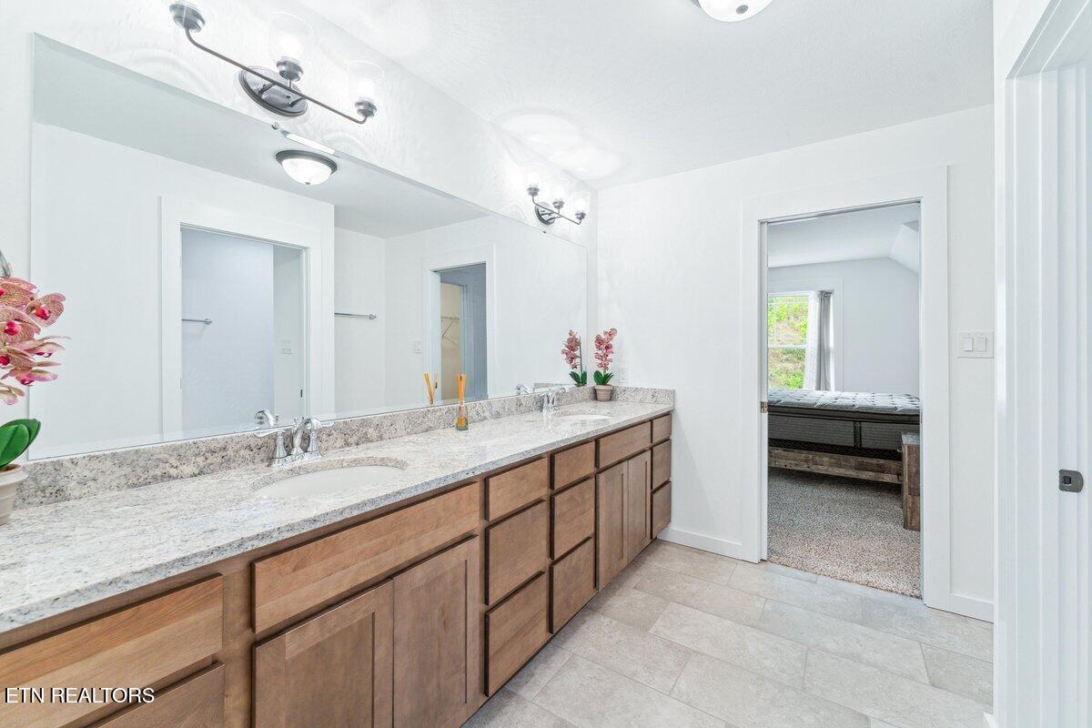 133 Black Oak Road Oak Ridge, TN 37830 - Photo 37 of 46 3rd Bathroom A1