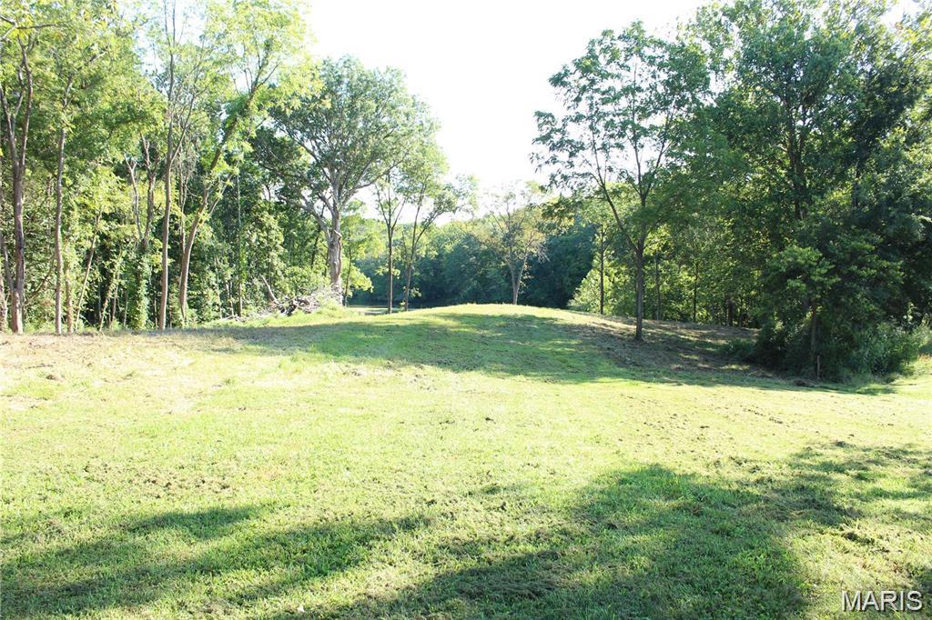 127 Quail Hollow Road Greenville, IL 62246 - Photo 13 of 18 Gallery Image 13
