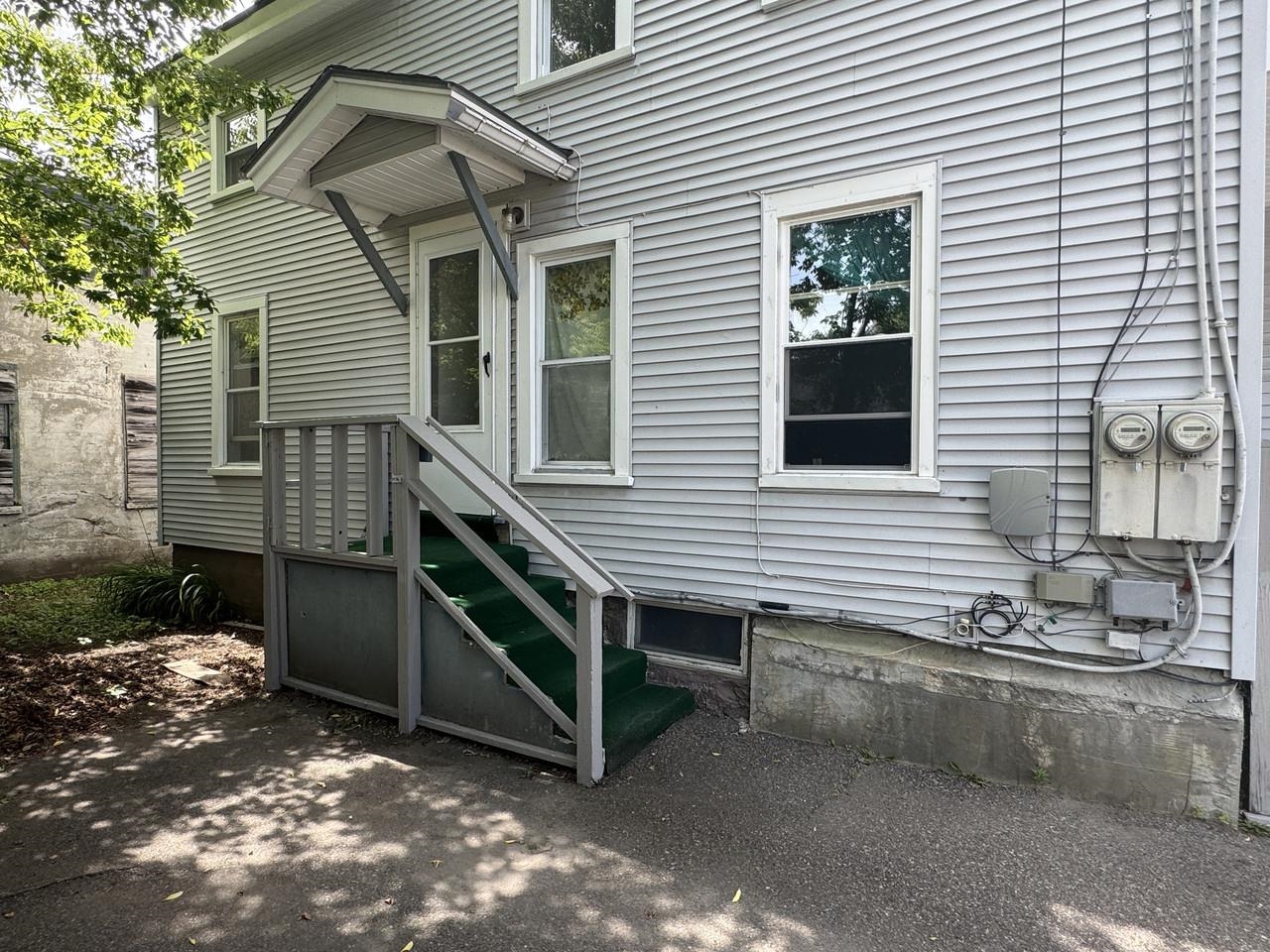 37 Drew Street Burlington, VT 05401 - Photo 34 of 45