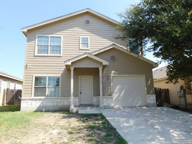 $1,550 | 6207 Hazel Valley Drive, San Antonio, TX 78242