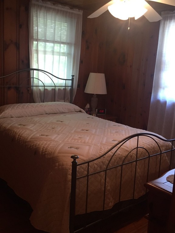28 Sandy Beach Road Holland, MA 01521 - Photo 11 of 16