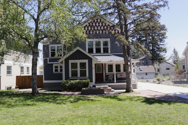 $505,000 | 1600 East Shore Drive, St. Paul, MN 55106