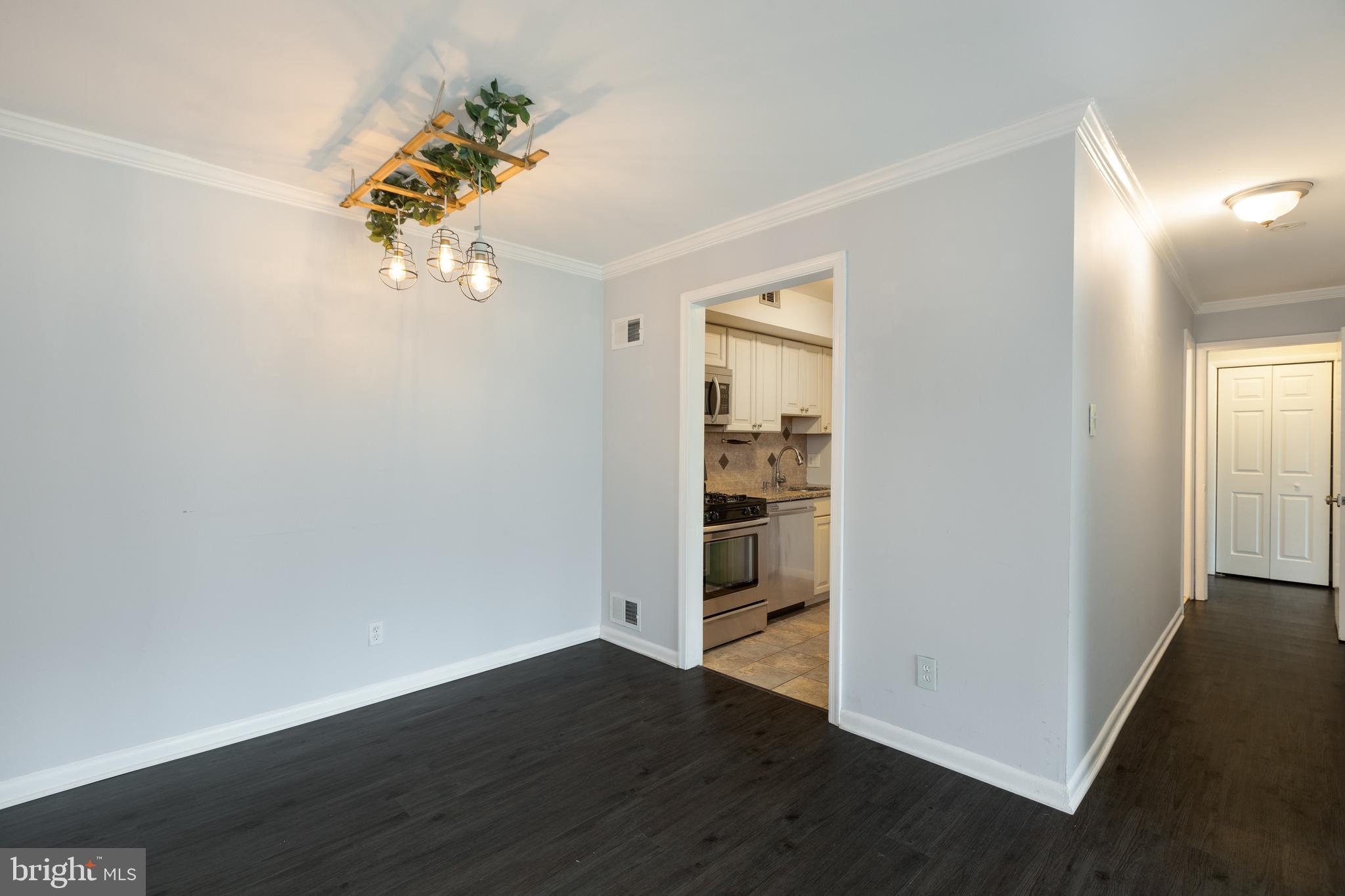 11604 Vantage Hill Road, Unit 1A Reston, VA 20190 - Photo 5 of 33 Gallery Image 5