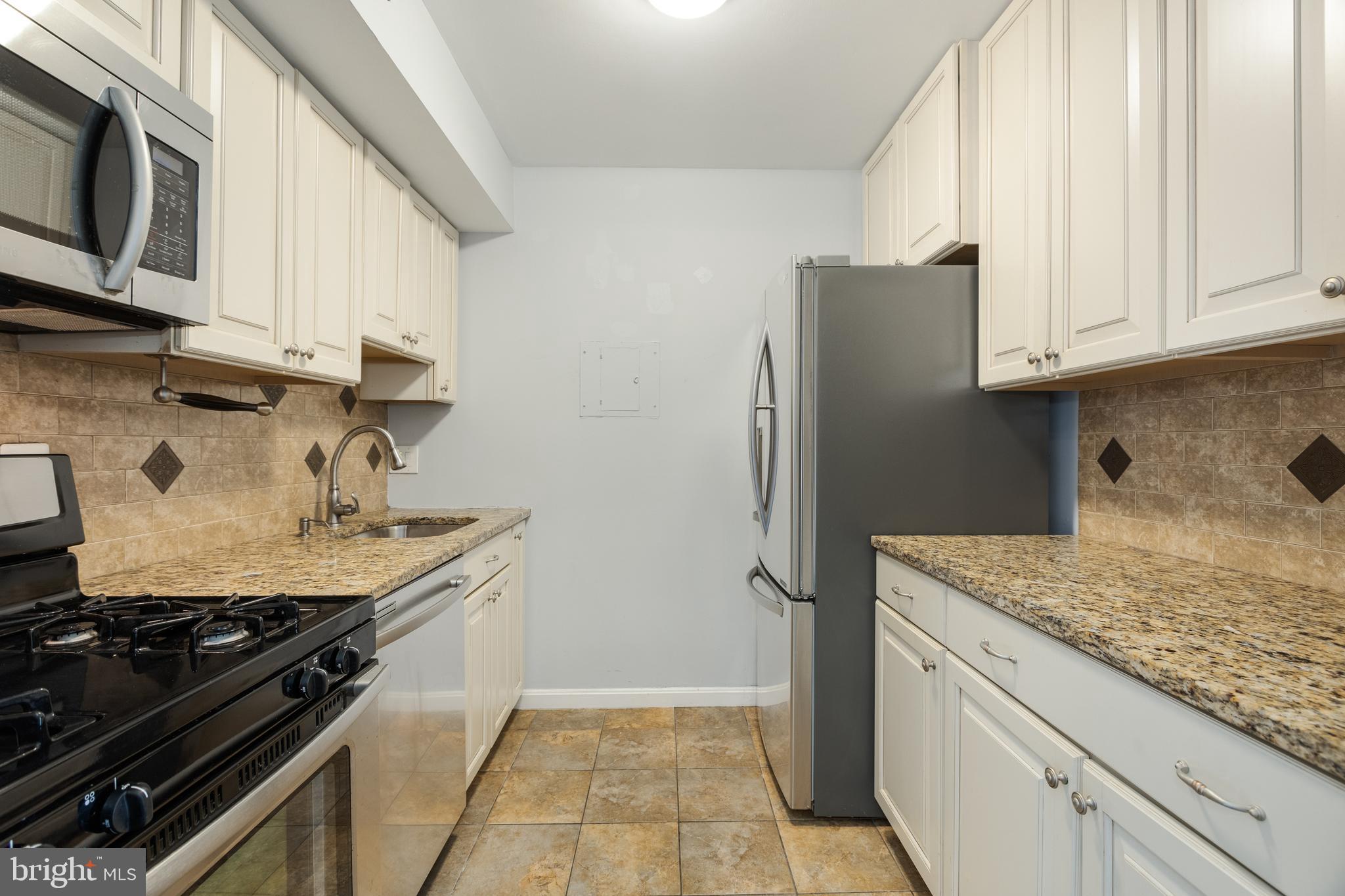 11604 Vantage Hill Road, Unit 1A Reston, VA 20190 - Photo 9 of 33 Gallery Image 9