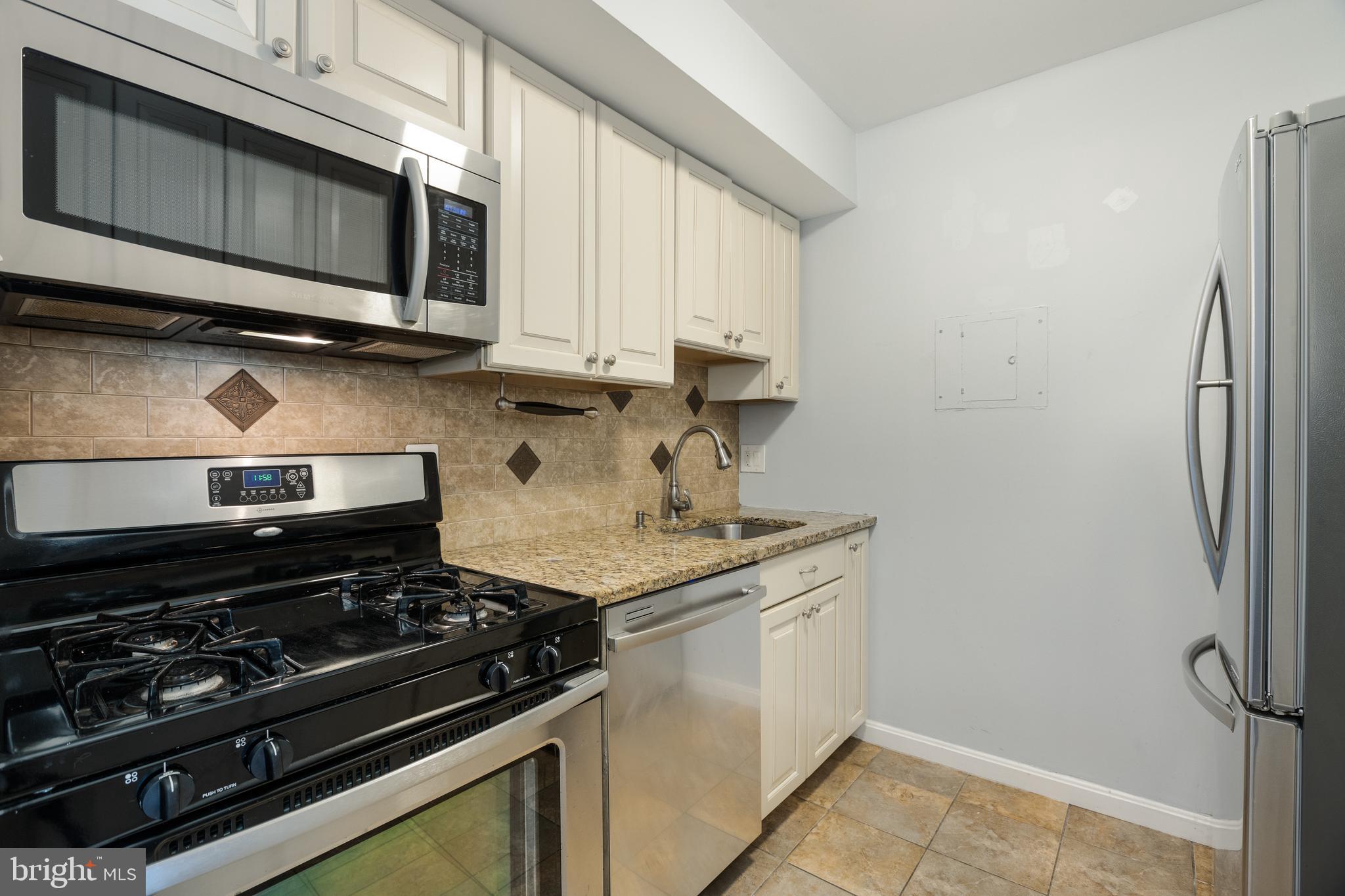 11604 Vantage Hill Road, Unit 1A Reston, VA 20190 - Photo 10 of 33 Gallery Image 10