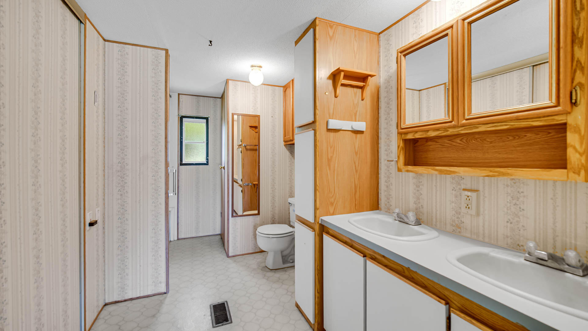 8176 West Pahs Road Michigan City, IN 46360 - Photo 16 of 21 1920x1080
