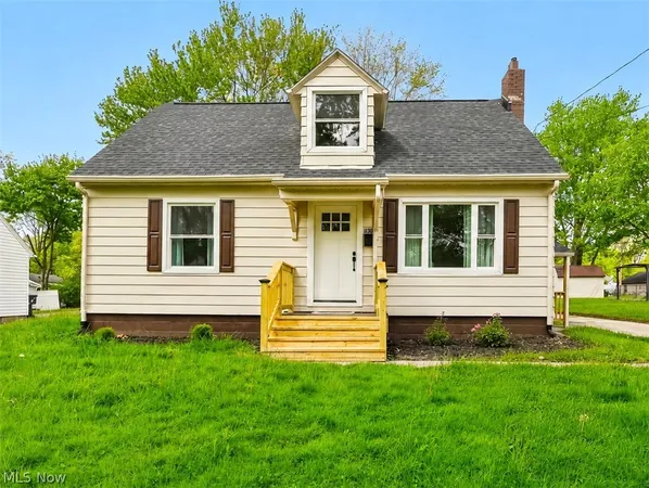 $180,000 | 1130 Riverview Street Northwest, Warren, OH 44485