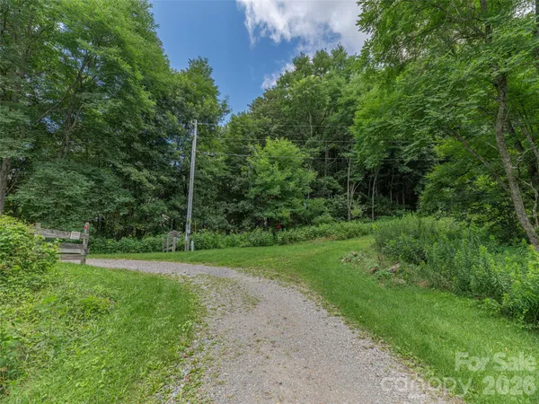 $85,000 | No 911-address Assigned No 911-address Assigned Th None Hot Springs, Unit NONE, Hot Springs, NC 28743