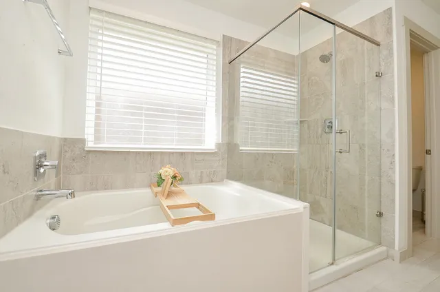 $345,000 | 13305 Lago Acero, La Marque, TX 77568