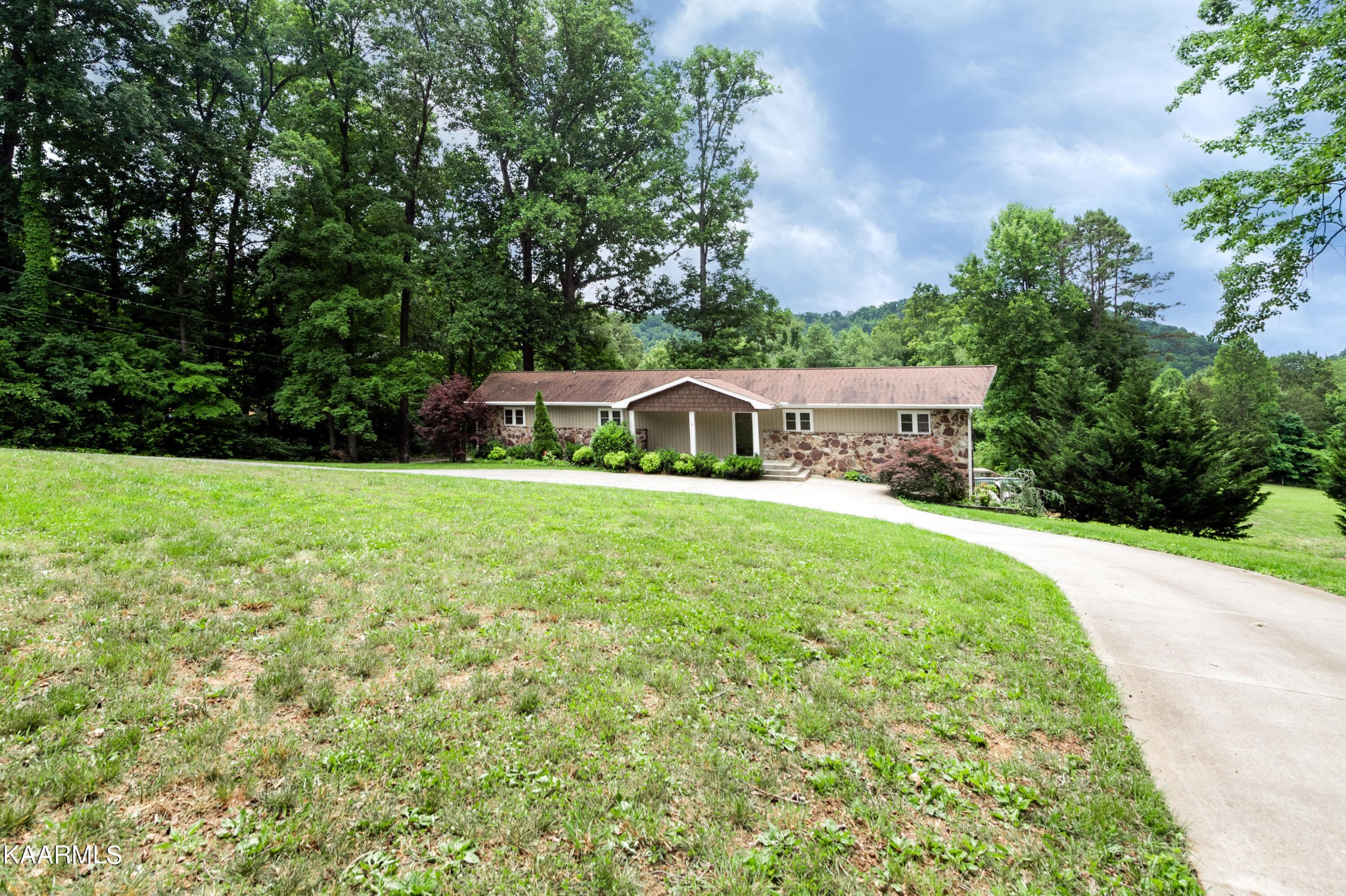 7412 Munsey Road Corryton, TN 37721 - Photo 2 of 59