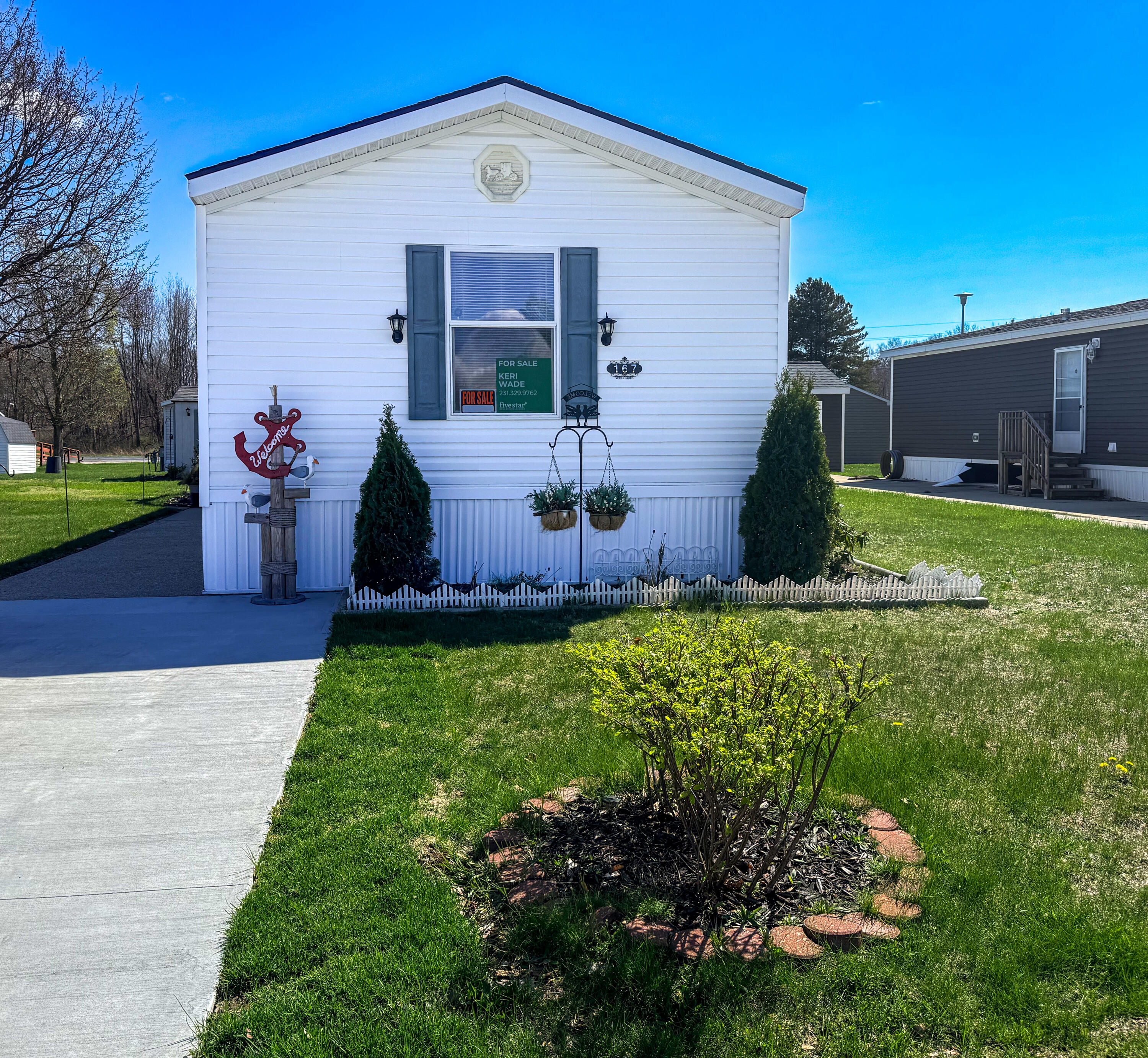 167 Maple Court Muskegon, MI 49445 - Photo 1 of 23 IMG_3217
